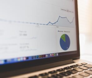 Discover the best aussie stock forums, learn how to use them wisely, avoid common mistakes, and find better investment insights.
