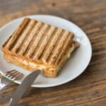 2 min breakfast recipes with yogurt, banana toast, fruit, and oats